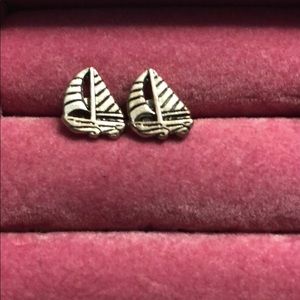 Boat earrings